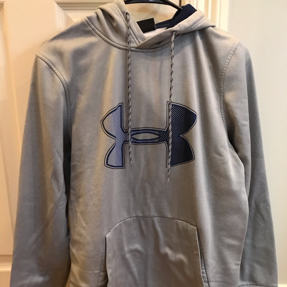 Adult SZ S Under Armour hooded sweatshirt